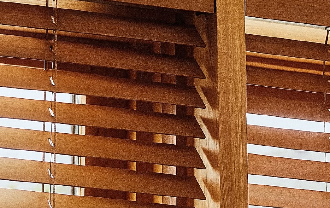 Wooden Blinds – Custom Natural Wood & Motorized Window Blinds